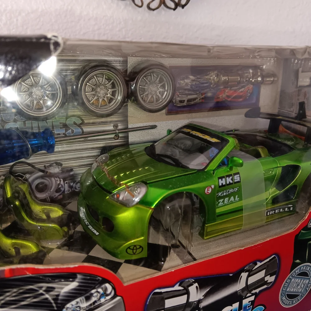 Green '03 Toyota MR2 Toy Car by - Picture 7 of 7